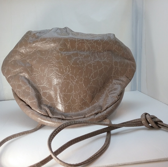 Handbag - Picture 2 of 3